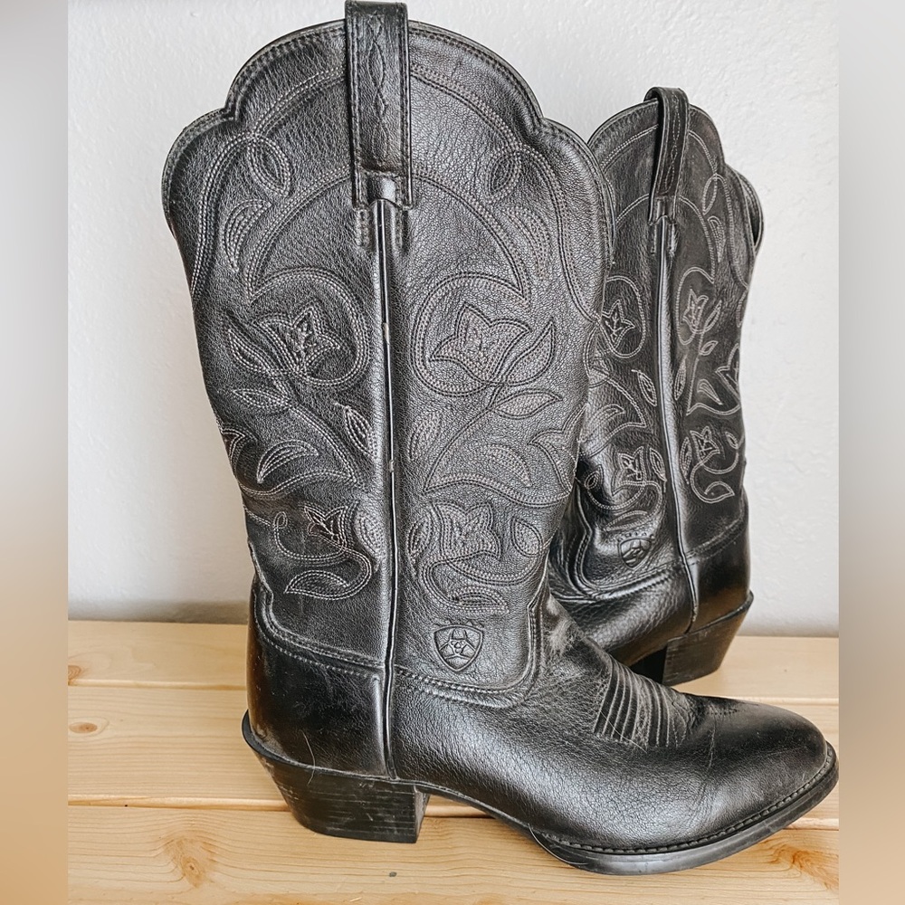 Vintage Ariat Cowboy Boots